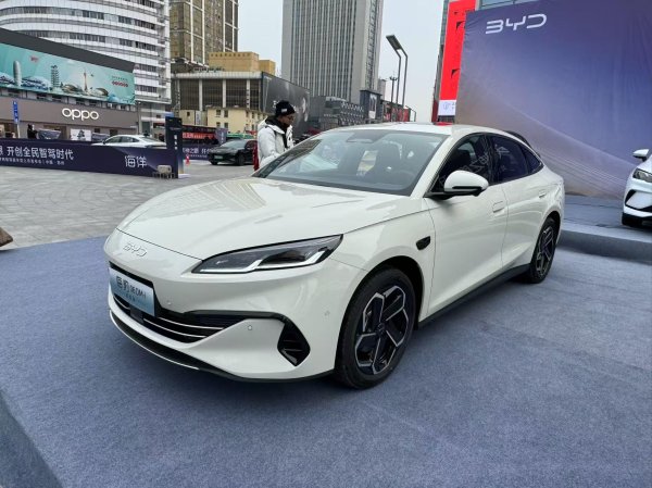 中兴证券 限时7.68万元起 比亚迪海豹06DM-i智驾版推限时一口价
